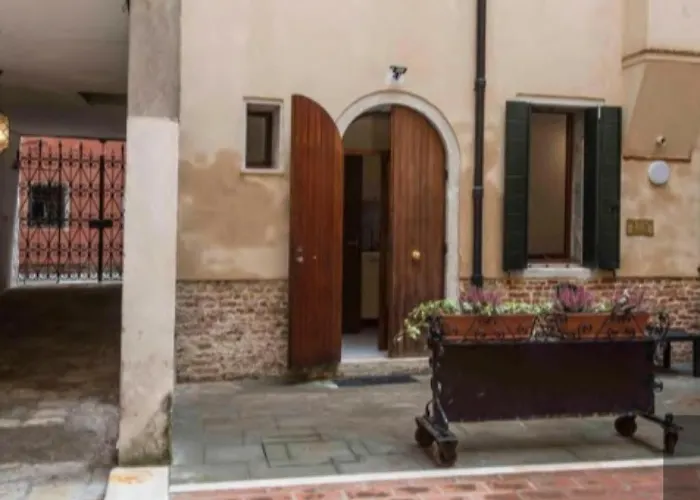 Apartamento Corte Sconta Ca'maurizio *